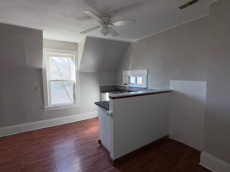 1344 S Green Rd — Photo 4