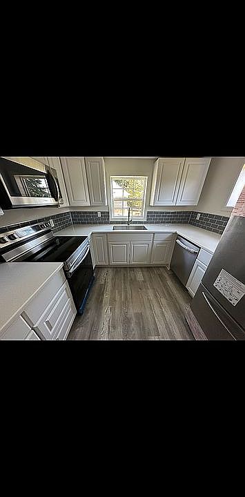 1st image of 5106 Trescott Dr