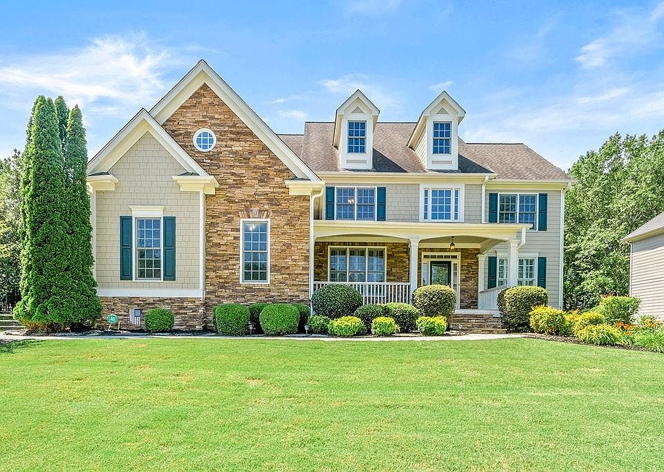 1st image of 375 Bentwater Dr