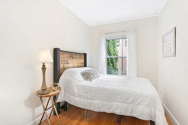 Rented by Corcoran | media 21