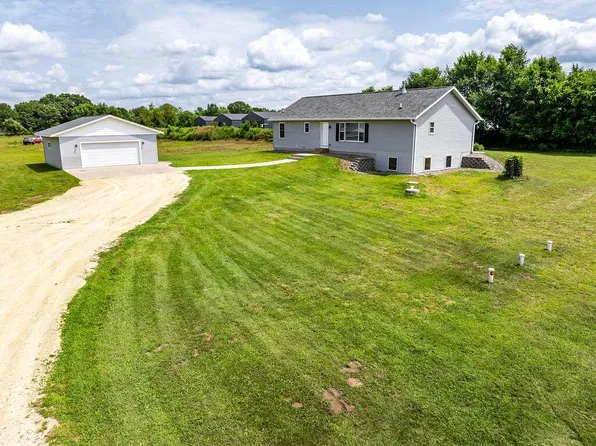 W8320 County Road Z, Onalaska, WI 54650