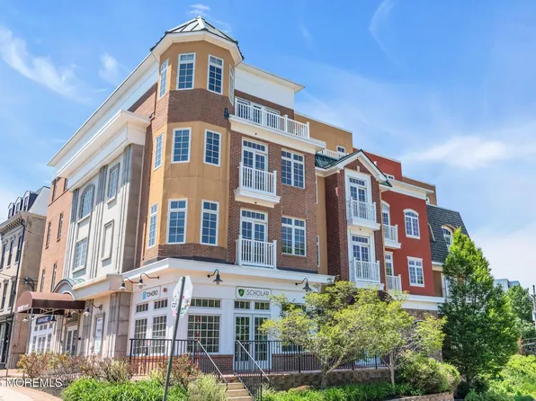 11 Wharf Avenue #3, Red Bank, NJ 07701