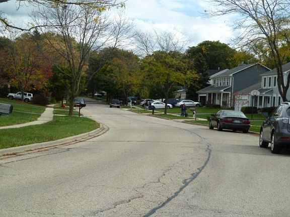 4th image of 516 Hillside Dr