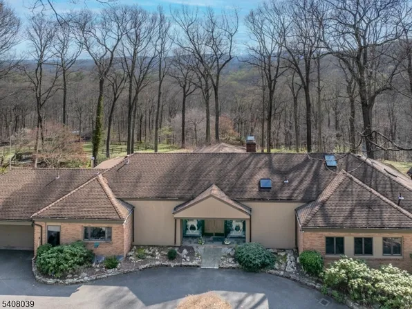235 Mountainside Rd, Mendham Twp., NJ 07945
