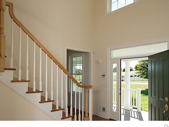 3rd image of 41 Vista Ln