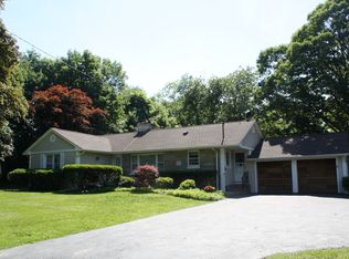 2655 Ridge St, Yorktown Heights, NY 10598