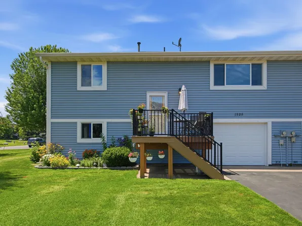 1525 127th Ln NE, Blaine, MN 55449