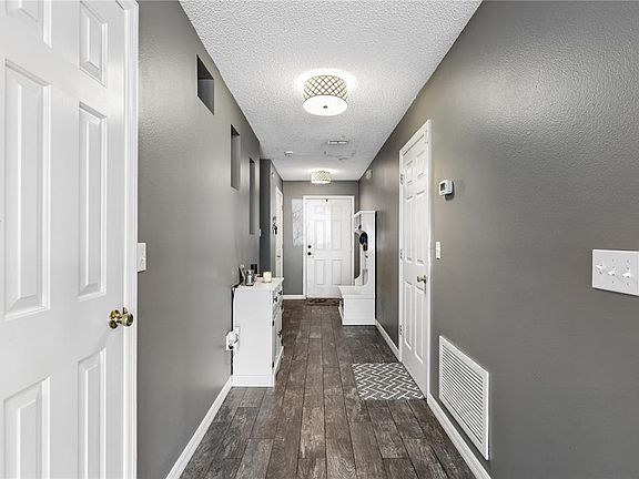 2nd image of 1210 N FAIRWAY DRIVE #1210