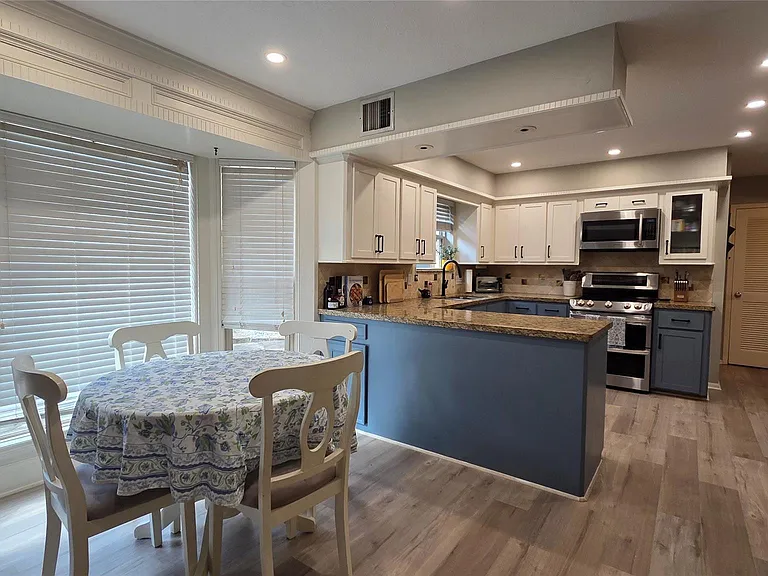 3407 Flaming Candle Dr — Photo 13