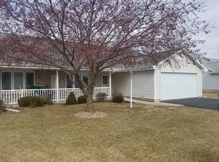 56 Stone Castle Dr, Fond Du Lac, WI 54935