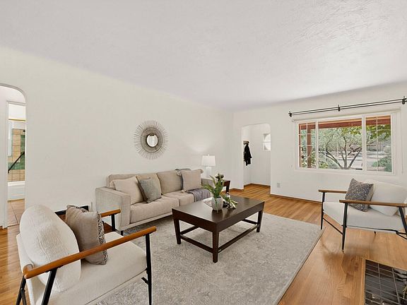 4th image of 510 Aliso Dr SE