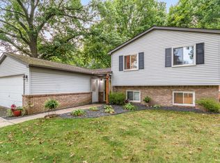 2959 Harding St, Pinckney, MI 48169