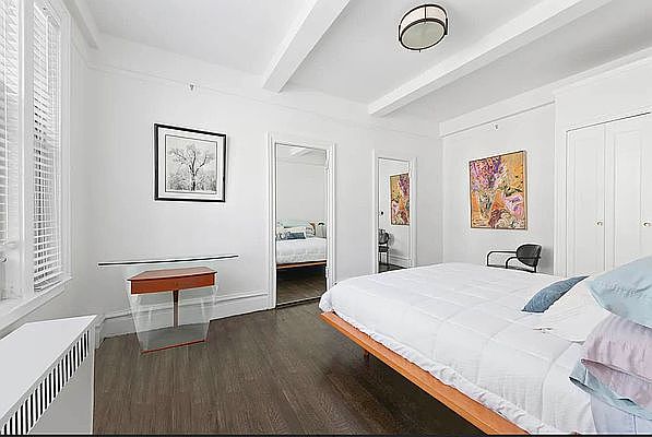 2nd image of 170 W 74th St Floor 8