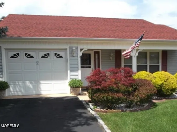 8 Marlow Avenue, Manchester, NJ 08759