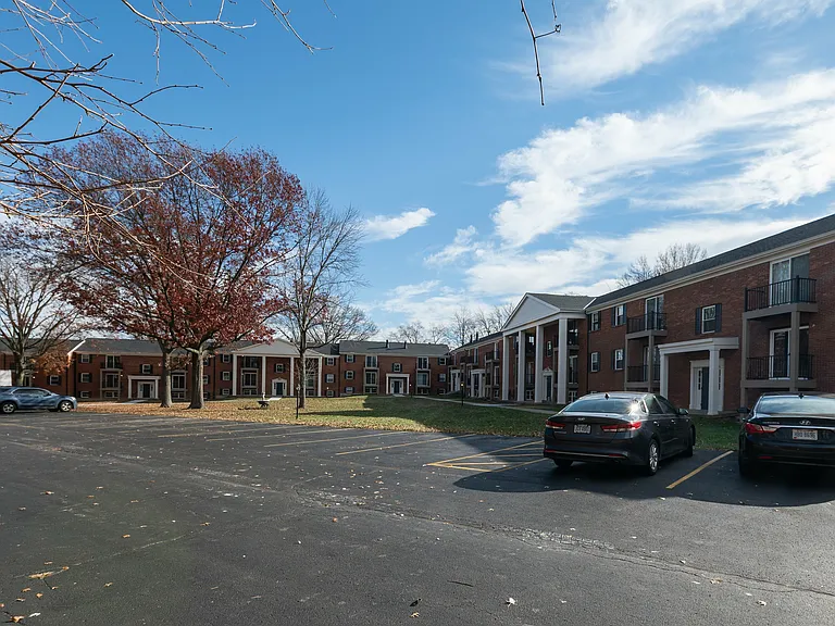 015-4015 Estermarie Dr. Unit 4_CincyPhotoPro_resize-1451