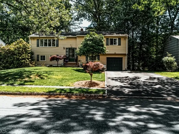 62 Trocha Ave, Livingston Twp., NJ 07039