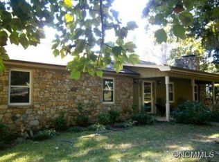 260 Asbury Rd, Candler, NC 28715