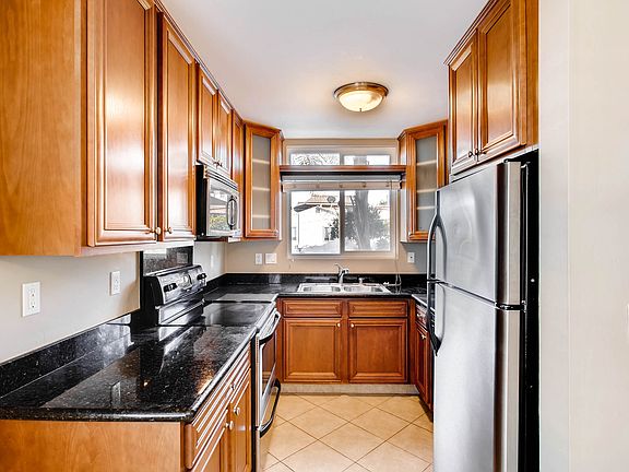 5th image of 4407 Temecula St Unit 1