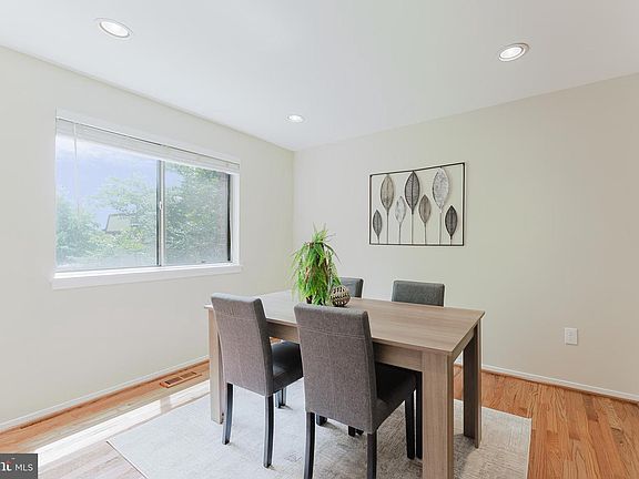 5th image of 2840 Jermantown Rd #45