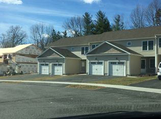 5B Maplview Ln #5B, Agawam, MA 01001