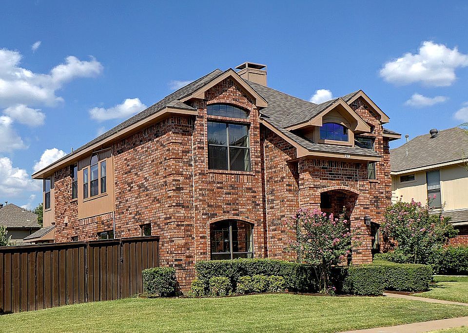 1st image of 720 Ashford Dr