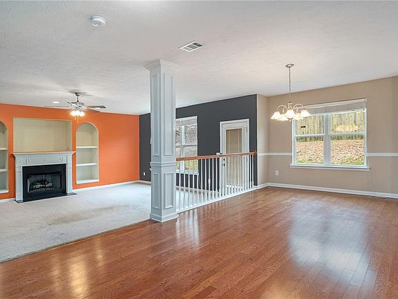 4th image of 2333 Park Manor Ln