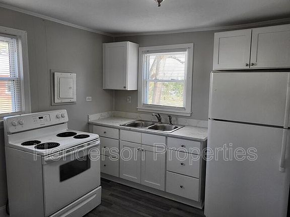 4th image of 154 Shurley St #101