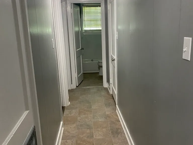 2830 Little St — Photo 2