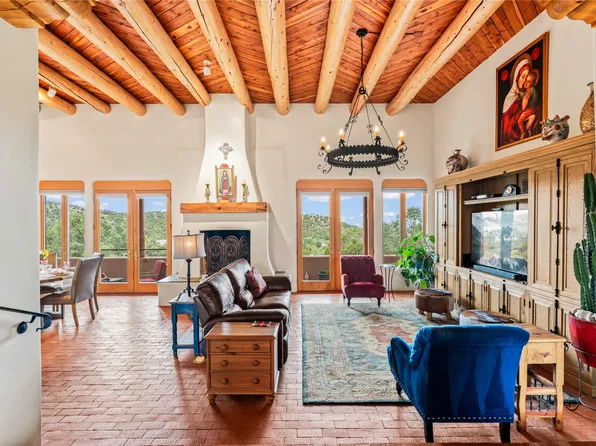 17 Alteza, Santa Fe, NM 87508