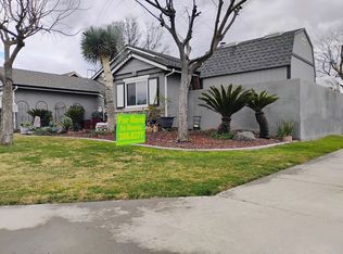 669 W White Oak Dr, Hanford, CA 93230