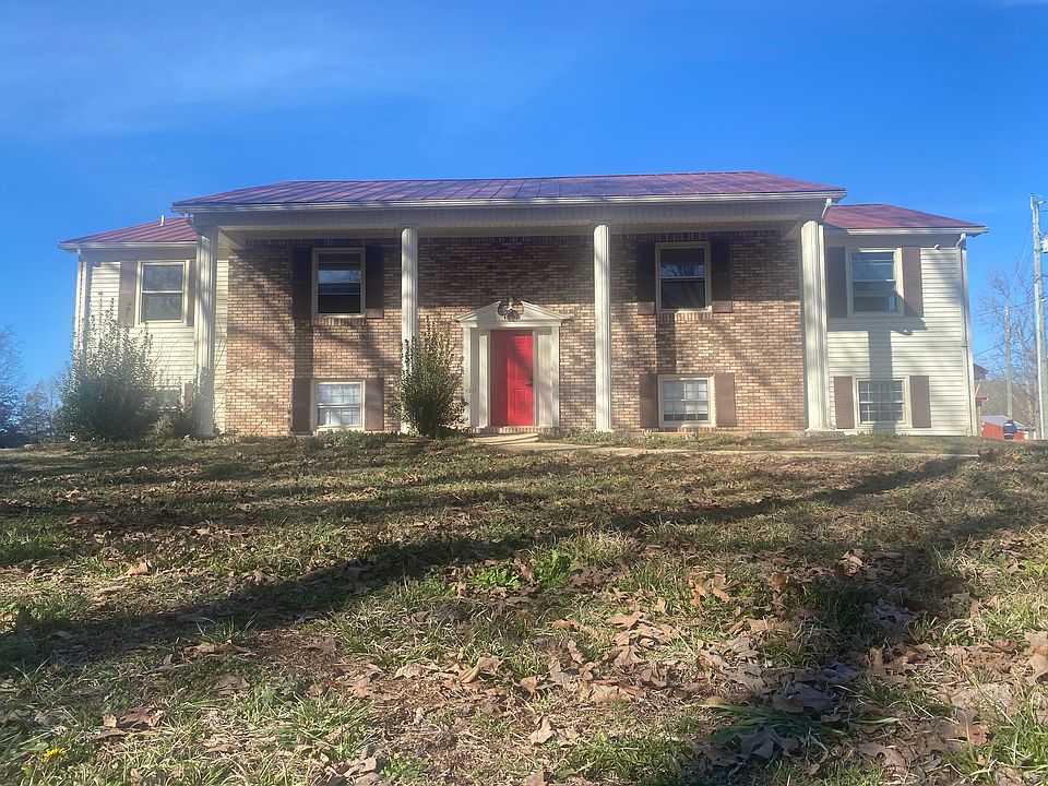 2nd image of 1585 Lagrange Rd