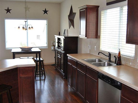 4th image of 4612 Clearwater Dr