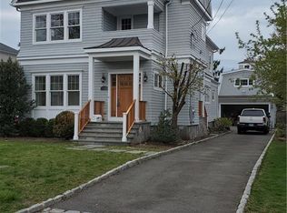 172 Eastlawn St, Fairfield, CT 06824