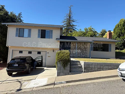 116 Seville St Photo 1
