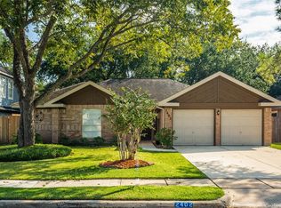 2402 Pebbledowne Cir, Sugar Land, TX 77478