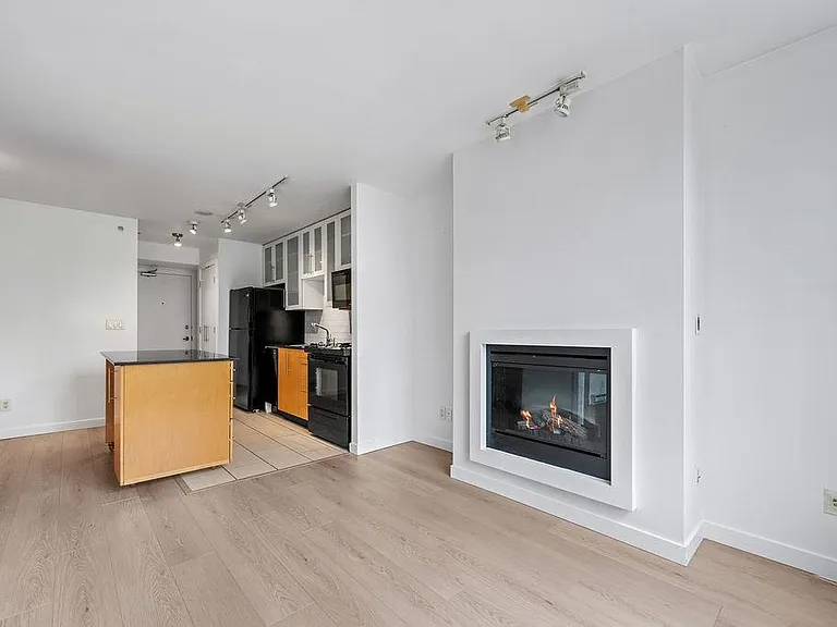 1225 Richards St #509 — Photo 37