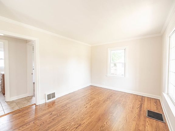 2nd image of 330 Major Dr