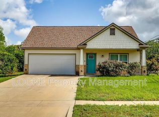 5100 Curzon Ave, Fort Worth, TX 76107