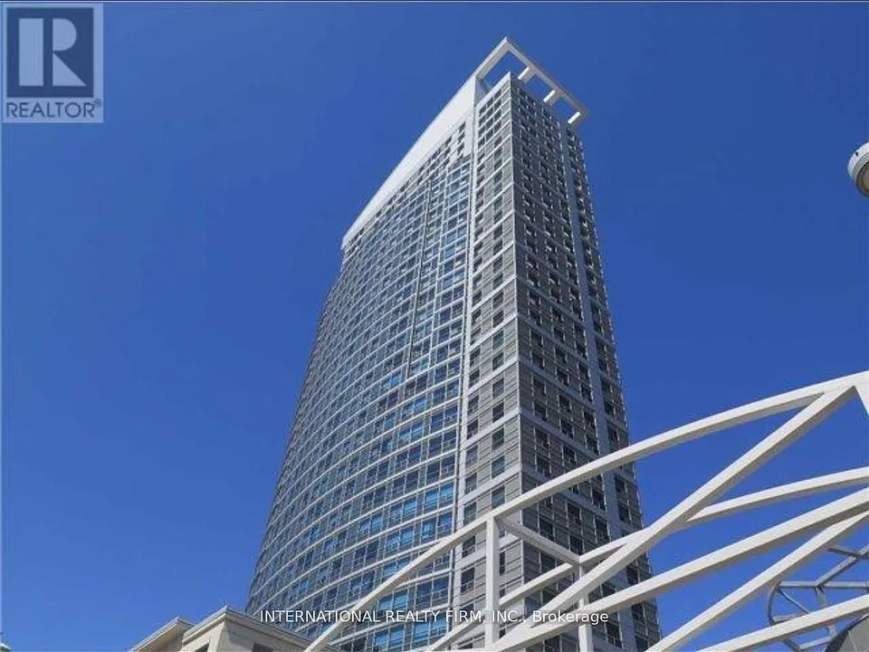 36 Lee Centre Dr #3015