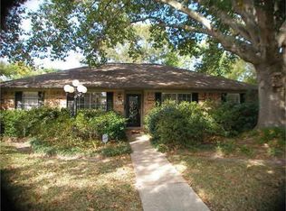 1023 Wavecrest Ln, Houston, TX 77062