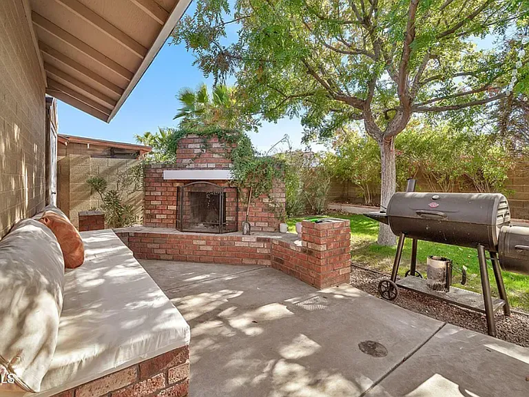6345 W Brown St — Photo 6