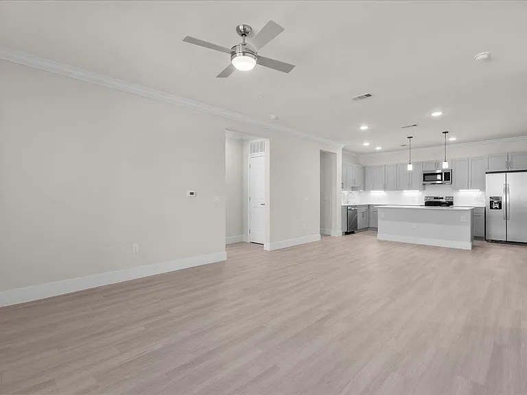 540 Hobbs Rd #C1 — Photo 4