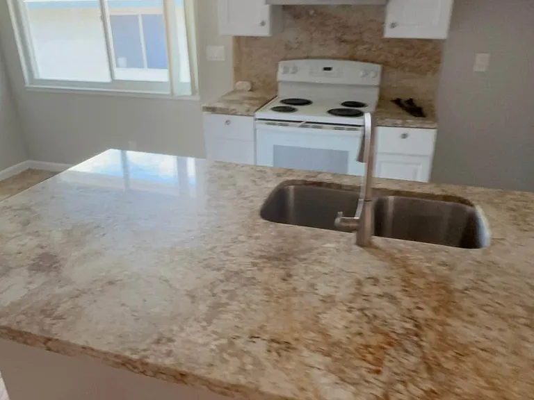 3518 Rainbow Ln — Photo 2