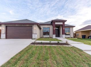 2724 Acacia Dr, Eagle Pass, TX 78852
