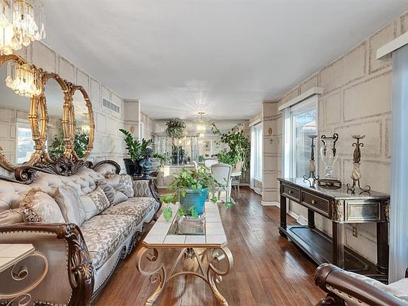 3rd image of 5034 Waverly Ave