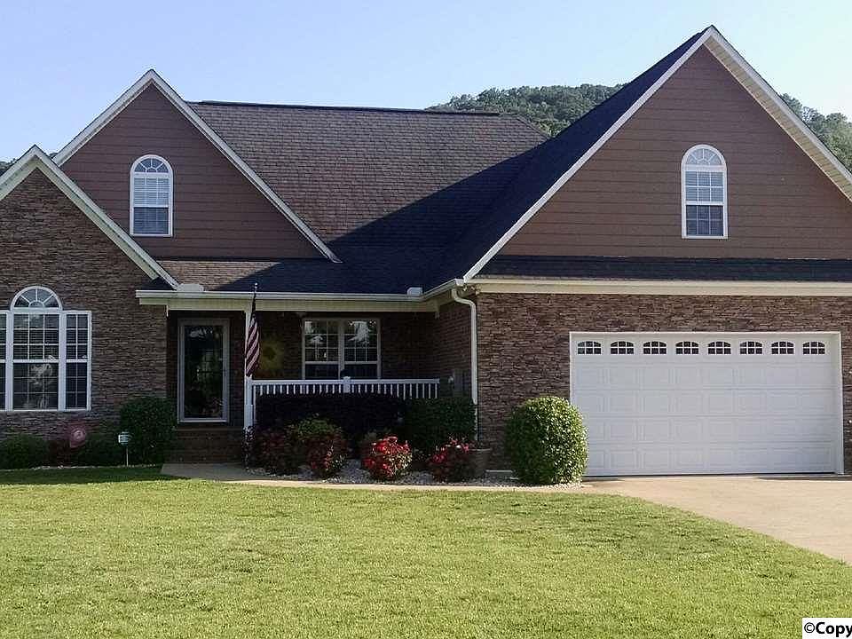 1st image of 164 Lilac Cir