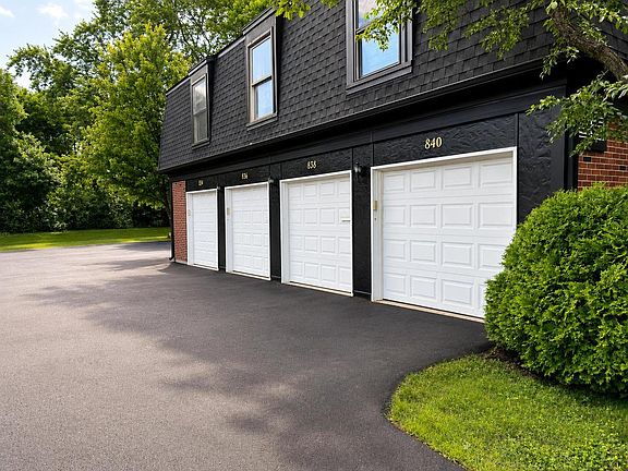 4th image of 840 Inverrary Ln #840