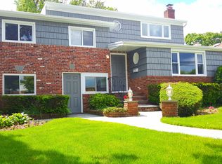 341 Unqua Rd, Massapequa, NY 11758