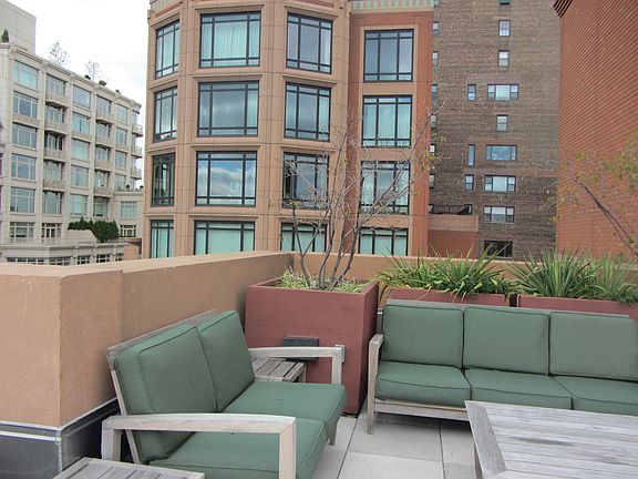 5th image of 205 W 76th St #8D