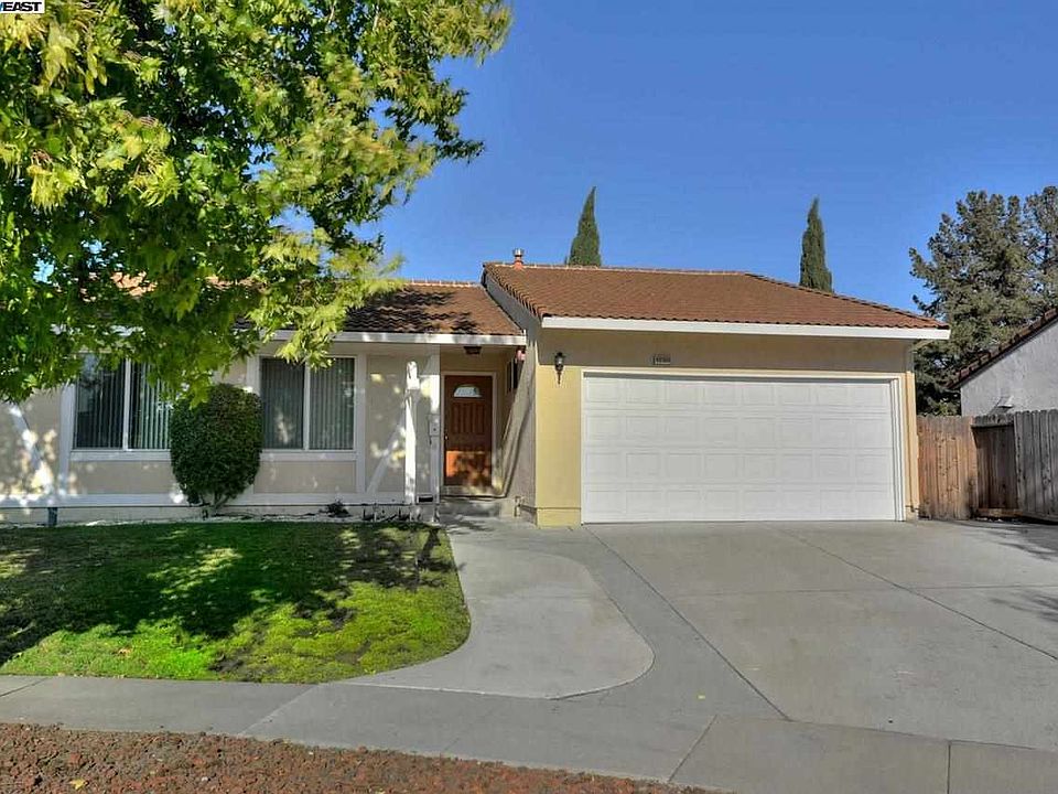 1st image of 48966 Pagosa Ct